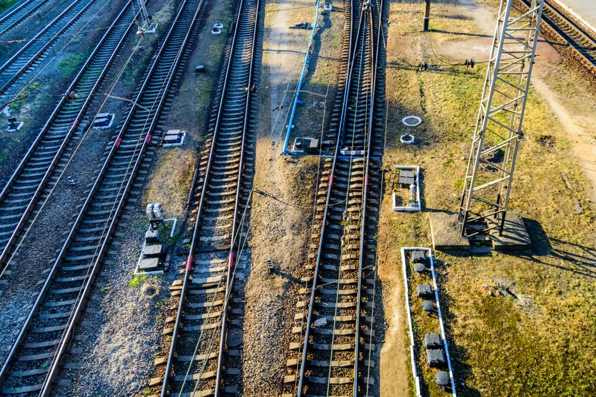 Railway tracks converging through a set of junctions